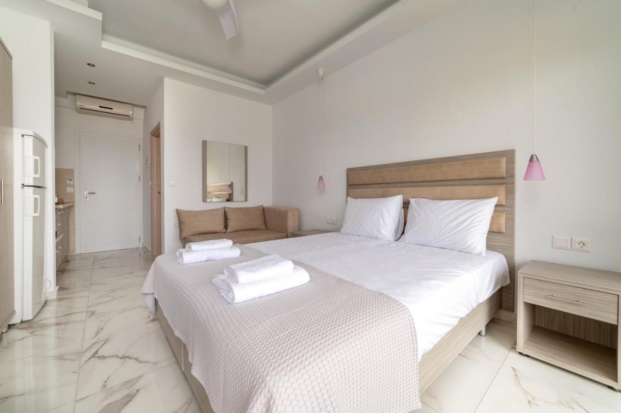 Valiant Sea Aparthotel กริโอปียี ภายนอก รูปภาพ
