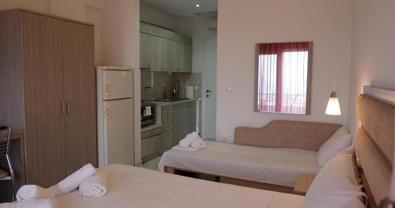 Valiant Sea Aparthotel กริโอปียี ภายนอก รูปภาพ