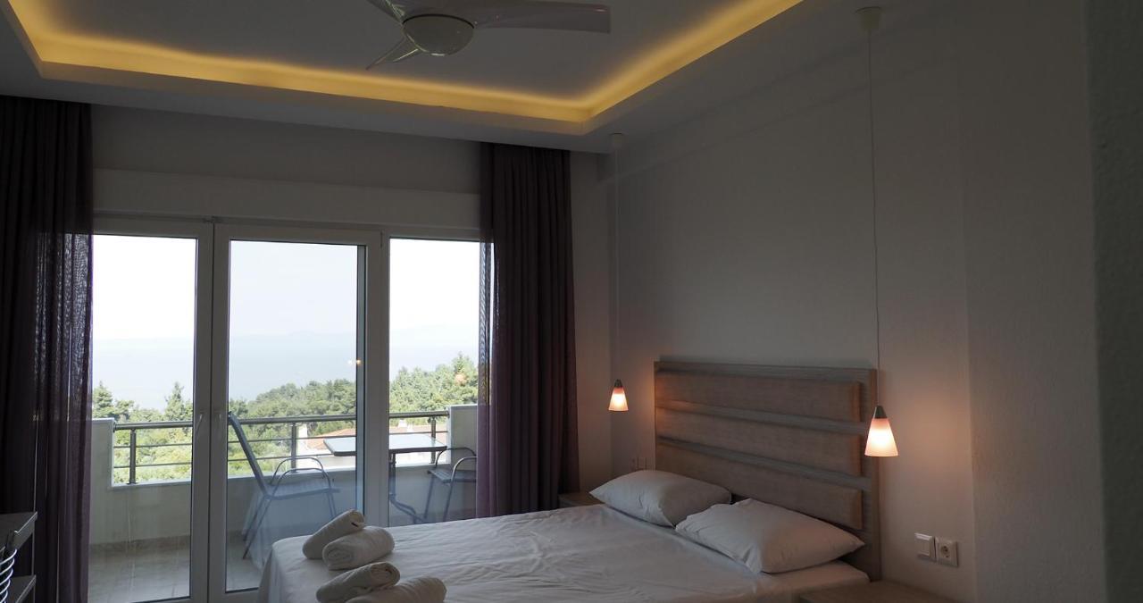 Valiant Sea Aparthotel กริโอปียี ภายนอก รูปภาพ
