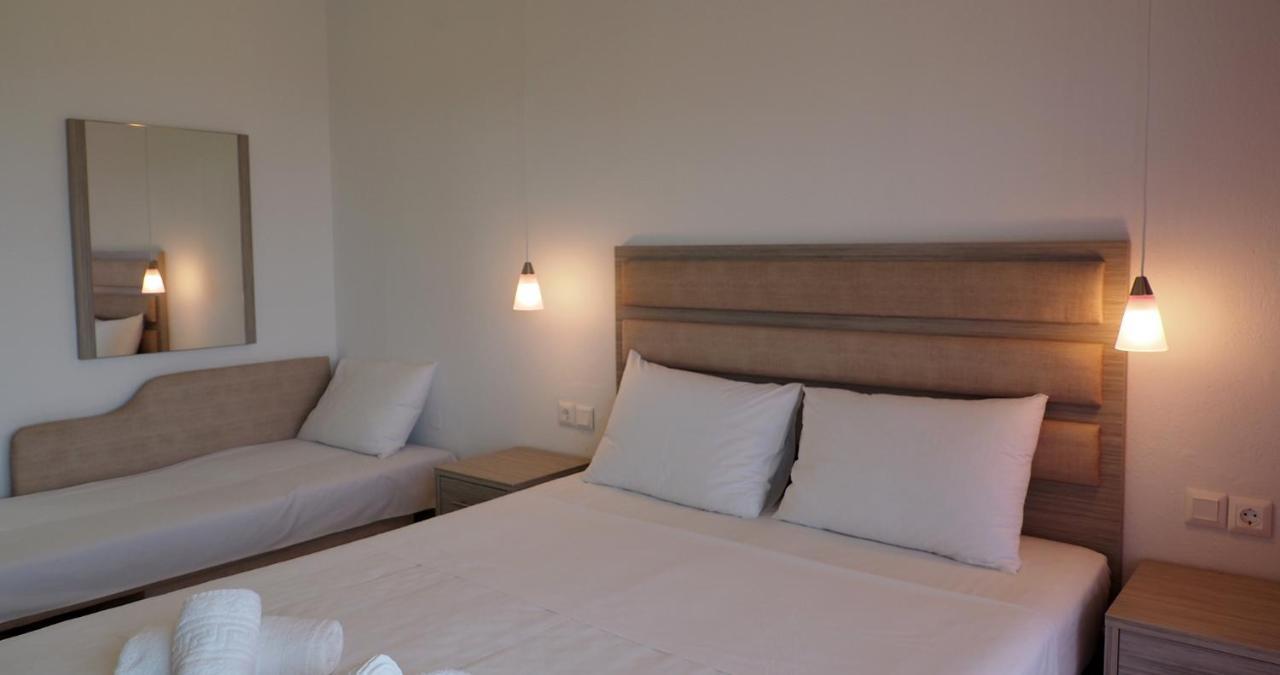 Valiant Sea Aparthotel กริโอปียี ภายนอก รูปภาพ