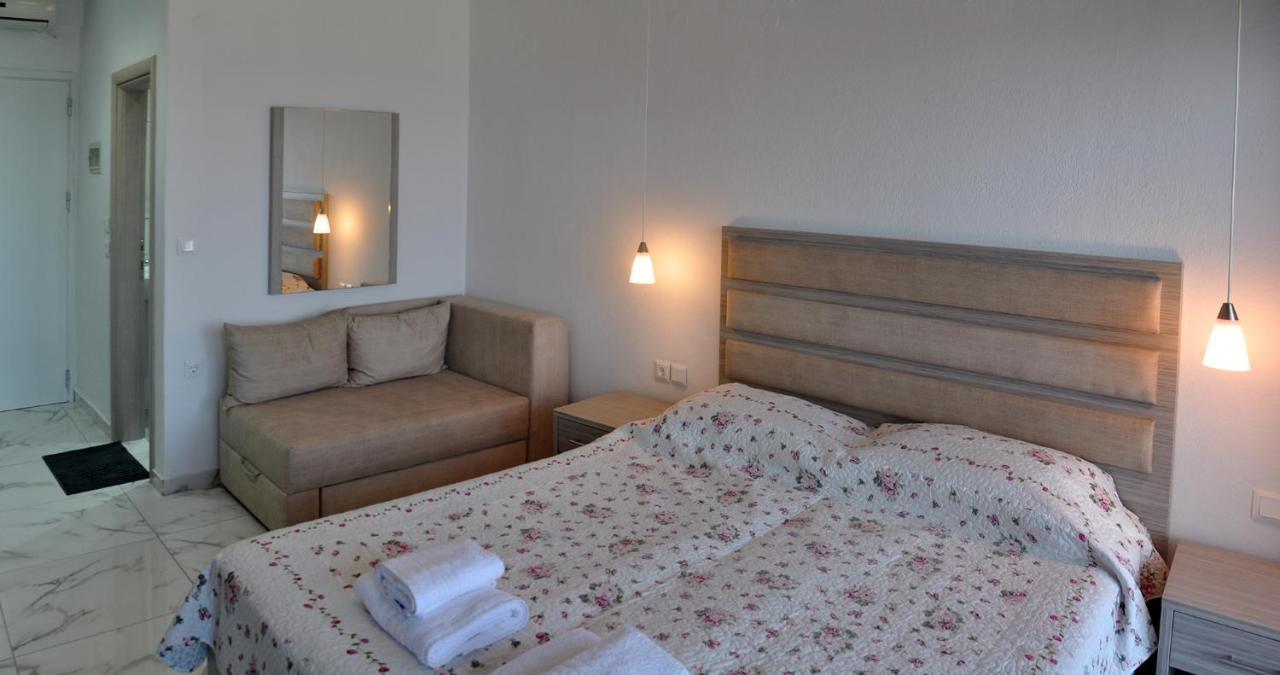 Valiant Sea Aparthotel กริโอปียี ภายนอก รูปภาพ