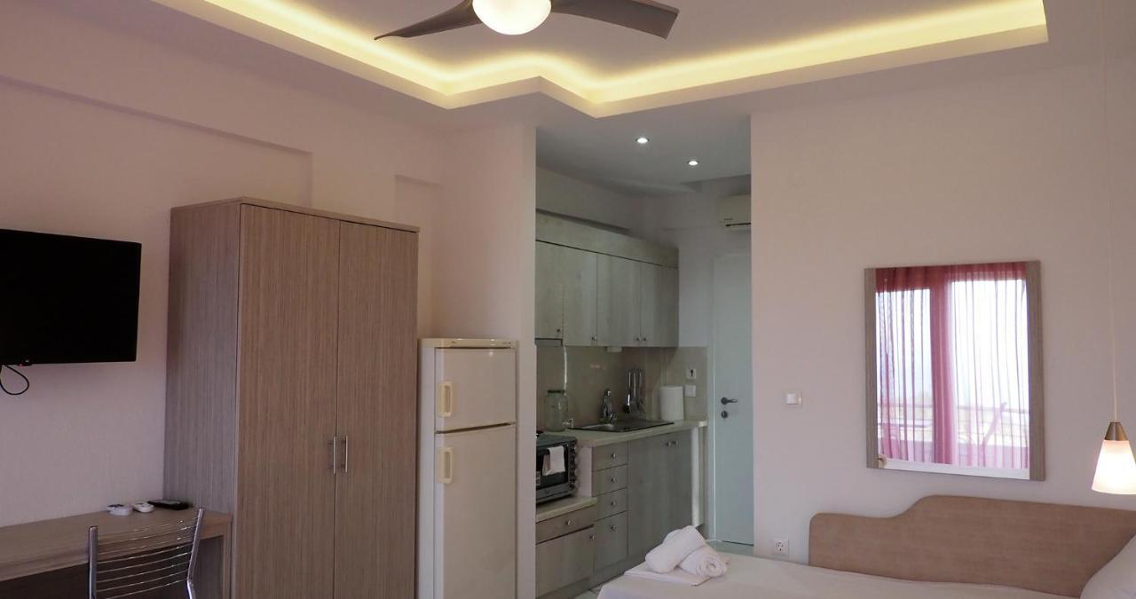 Valiant Sea Aparthotel กริโอปียี ภายนอก รูปภาพ
