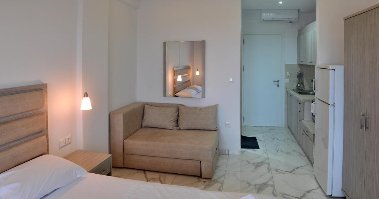 Valiant Sea Aparthotel กริโอปียี ภายนอก รูปภาพ