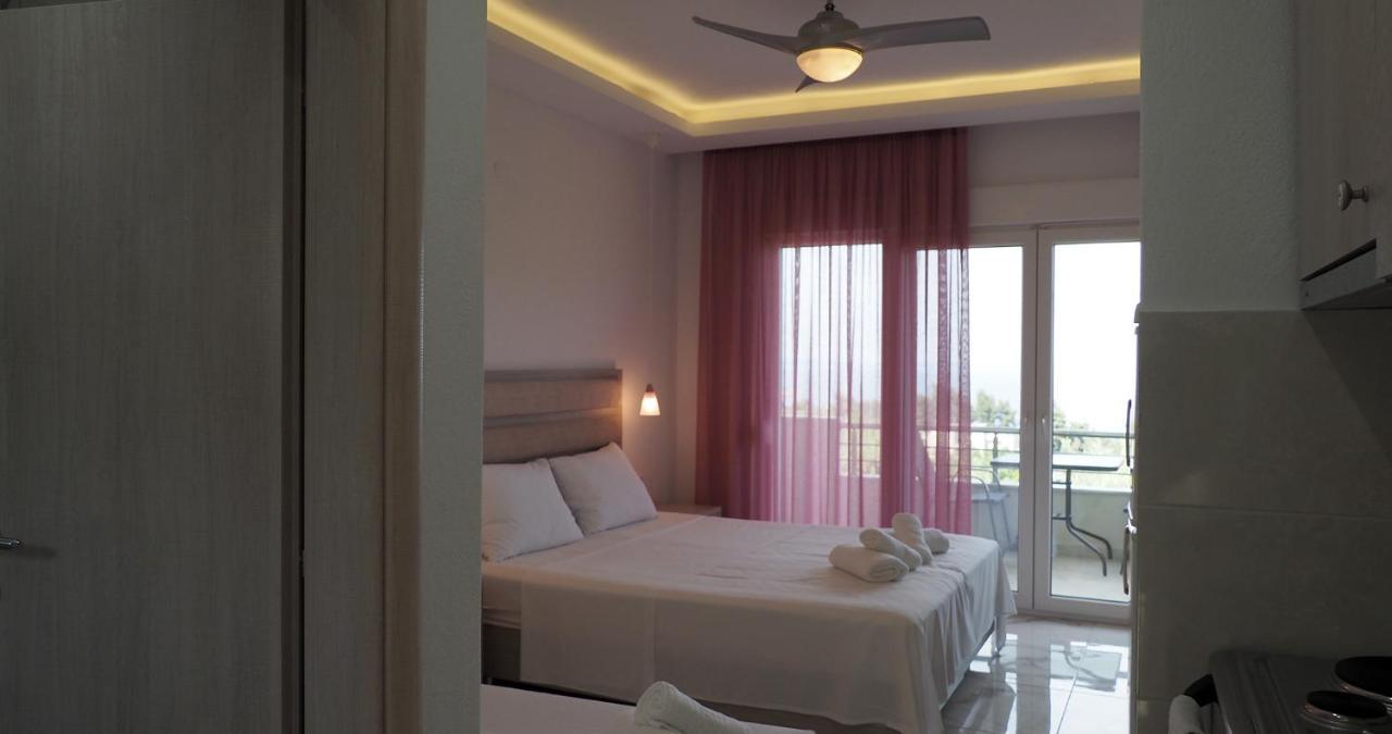 Valiant Sea Aparthotel กริโอปียี ภายนอก รูปภาพ