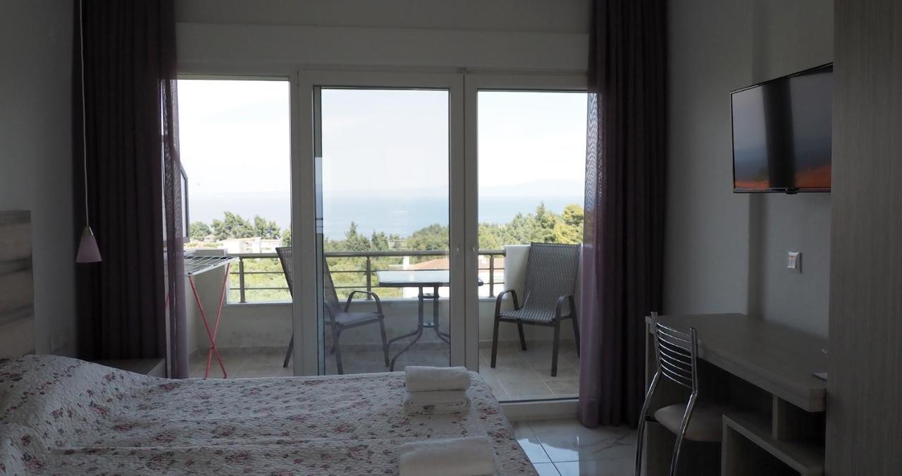 Valiant Sea Aparthotel กริโอปียี ภายนอก รูปภาพ